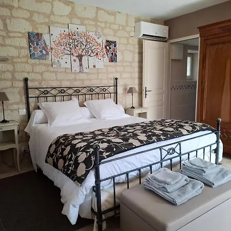 Les Laurielles Bed & Breakfast
