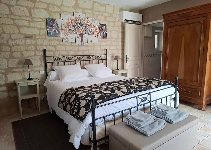 Les Laurielles Bed & Breakfast